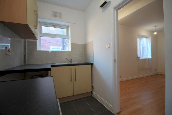 1 Bedroom Flat To Rent In Saxby Street, Off London Road, Leicester, LE2