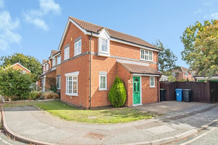 3 Bedroom Detached House For Sale In Broad Meadow, Ipswich, IP8