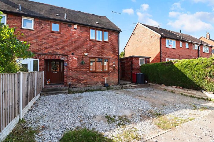 3 Bedroom Semi-Detached House For Sale In Blacksmith Lane, Calow, Chesterfield, S44
