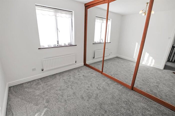 3 Bedroom Detached House For Sale In Wilton Court, Newton Aycliffe, DL5