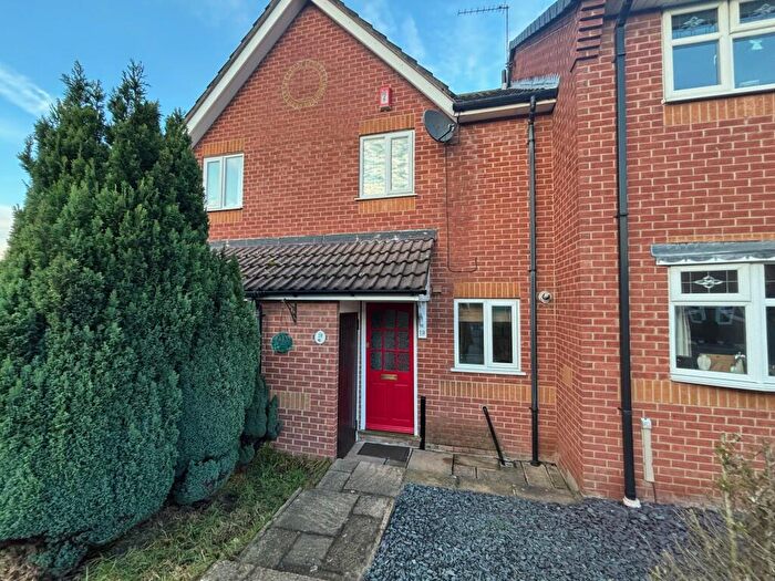 2 Bedroom Semi Detached House To Rent In Buckingham Drive, Leicester, LE2