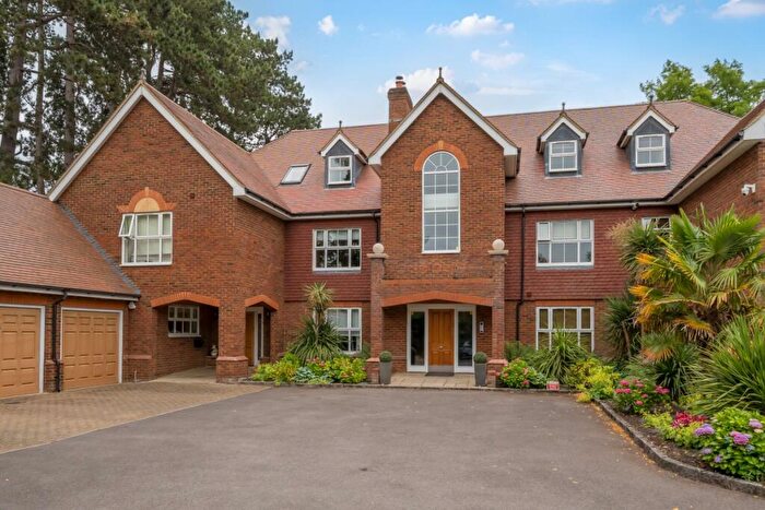 2 Bedroom Apartment To Rent In Lady Margaret Road, Ascot, SL5
