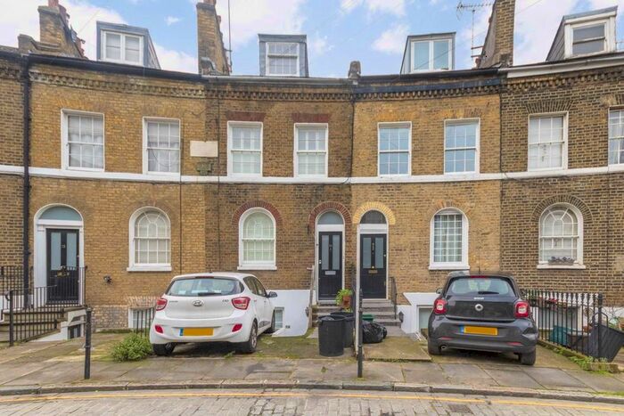 Studio To Rent In Keystone Crescent, London, N1