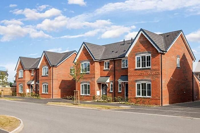 3 Bedroom Semi-Detached House To Rent In Redcurrant Drive, Bridgewater, TA6