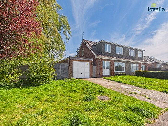 3 Bedroom Semi Detached House For Sale In Millfields, Caistor, LN7