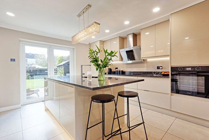 4 Bedroom Detached House For Sale In Scraley Road, Heybridge, Maldon, CM9