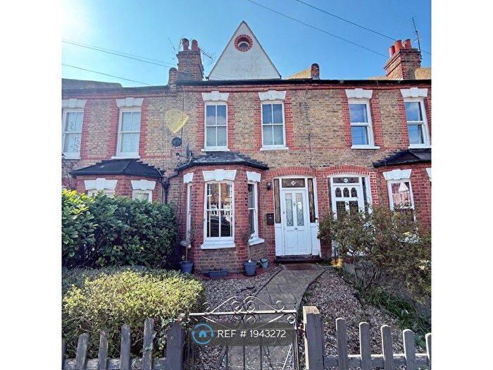 3 Bedroom Terraced House To Rent In Laurel Avenue, Twickenham, TW1