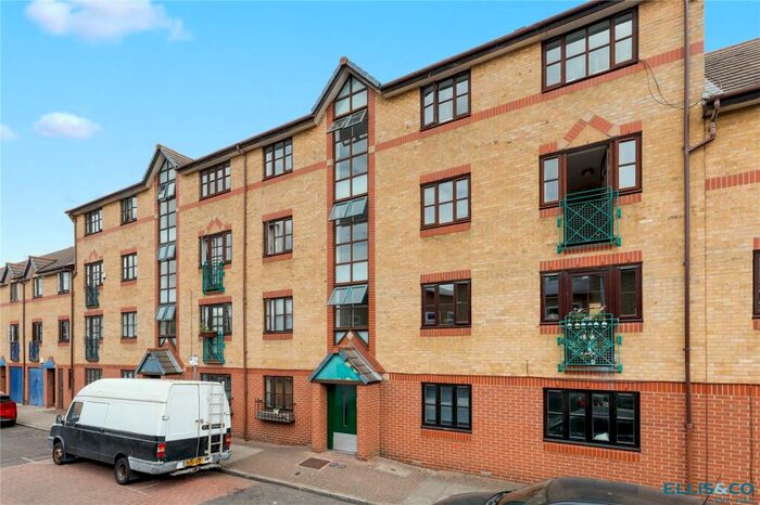 1 Bedroom Apartment To Rent In Stainsbury Street, London, E2