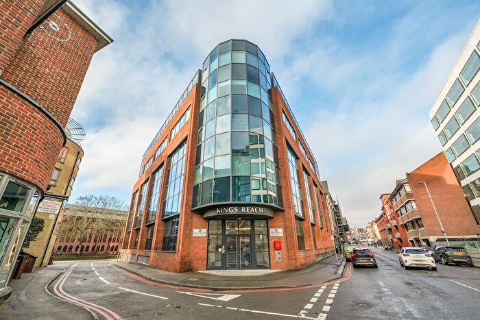 1 Bedroom Apartment To Rent In , Kings Road, Reading, RG1