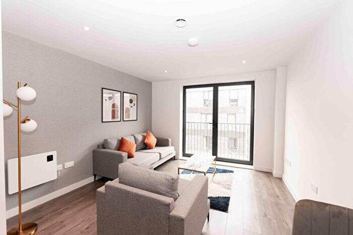 1 Bedroom Apartment To Rent In Cross Lane, Manchester, M5
