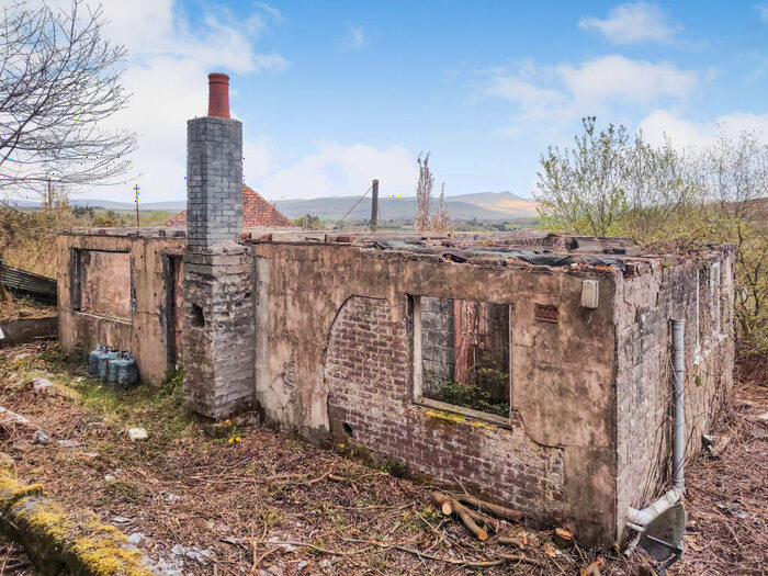 Bungalow For Sale In Heol Bryn Seion, Dyffryn Cellwen, Neath, West Glamorgan, SA10