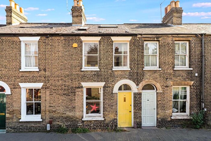 2 Bedroom Terraced House For Sale In Gwydir Street, Cambridge, CB1