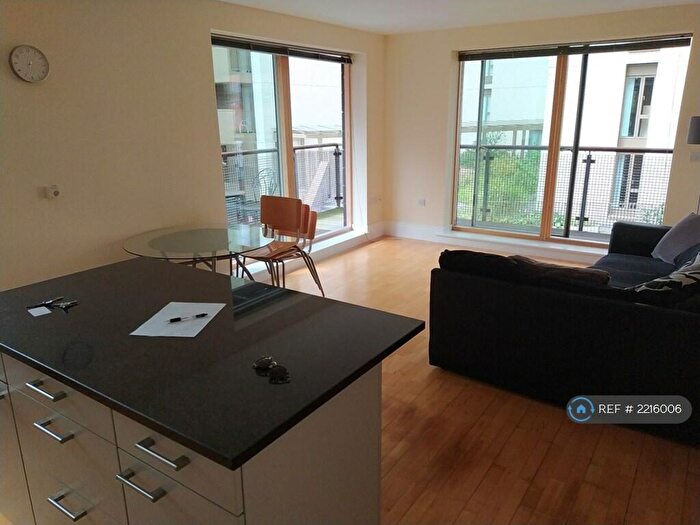 2 Bedroom Flat To Rent In The Foundry, Manchester, M1