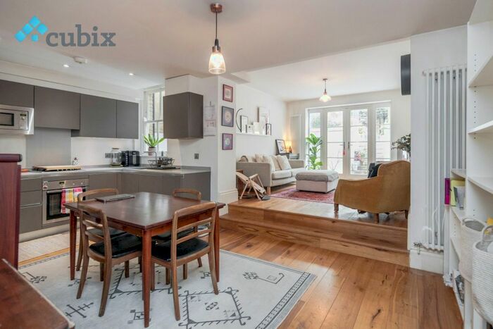 2 Bedroom Flat To Rent In Kennington Park Road, London, SE11