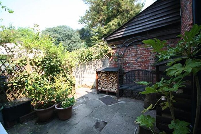 2 Bedroom Cottage For Sale In Mill Road, Salisbury, SP2