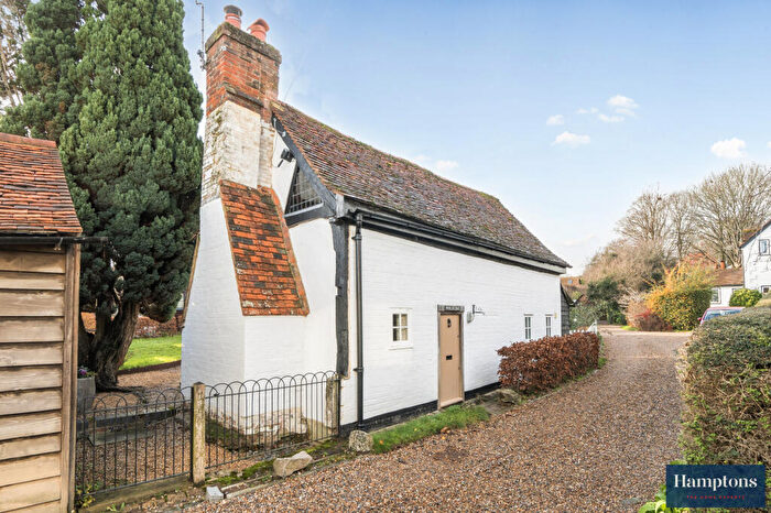 2 Bedroom Detached House For Sale In The Platt, Amersham, HP7