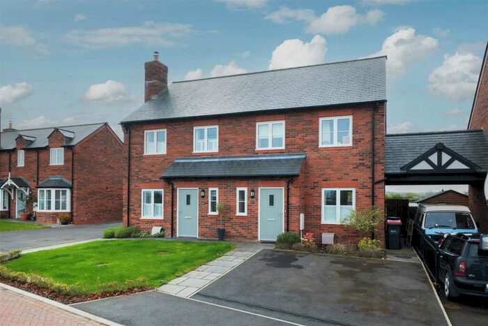 3 Bedroom Semi-Detached House For Sale In Hill Garth Road, Tattenhall, CH3