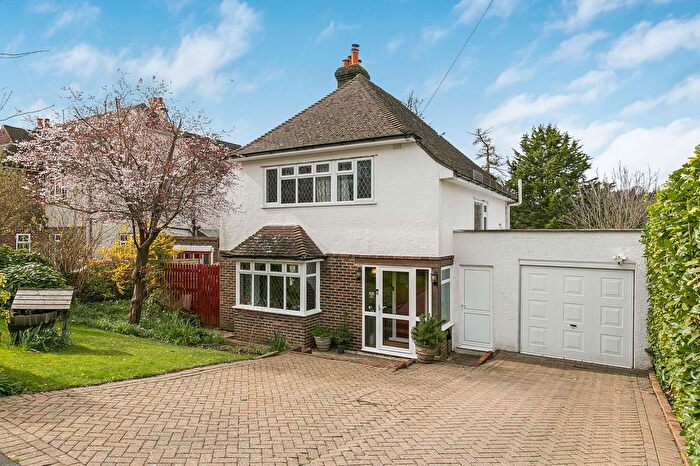 3 Bedroom Detached House For Sale In Fairdene Road, Coulsdon, CR5