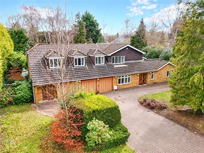 7 Bedroom Detached House For Sale In Ince Road, Burwood Park, KT12