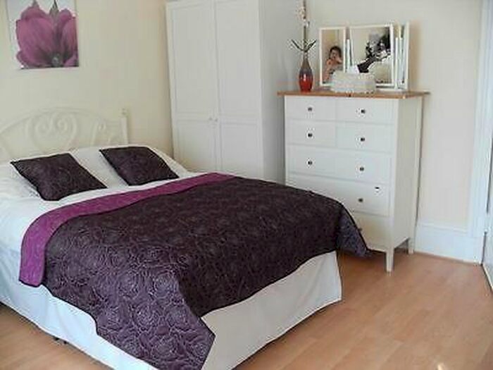 2 Bedroom Flat To Rent In Marchmont Crescent, Edinburgh, EH9