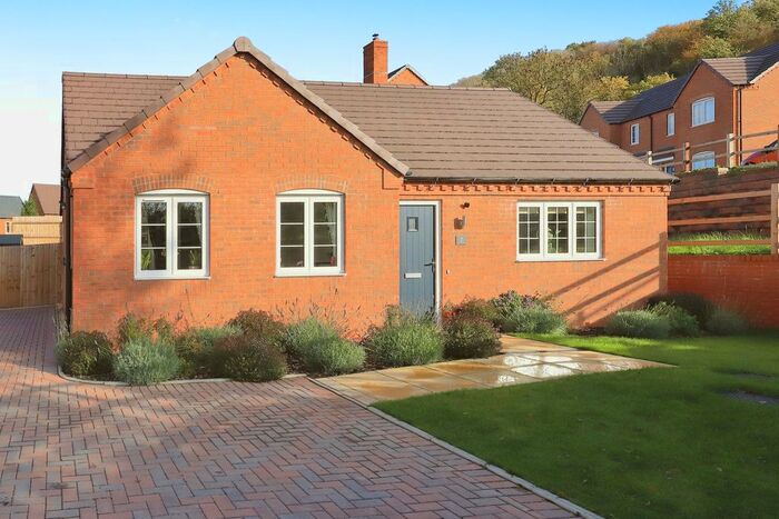 2 Bedroom Bungalow For Sale In Long Meadow, Abberley, Worcester, Worcestershire, WR6