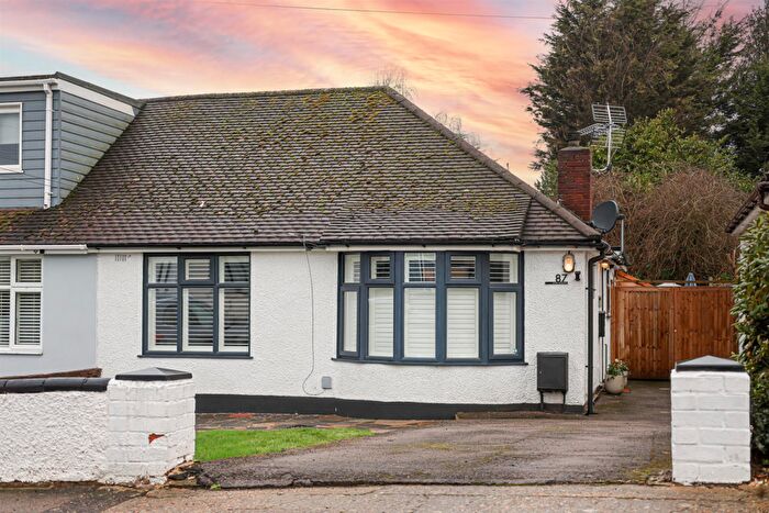 2 Bedroom Semi-Detached Bungalow For Sale In Clyde Crescent, Rayleigh, SS6