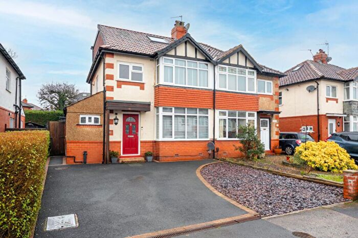 4 Bedroom Semi Detached House For Sale In Halstead Road, Harrogate, HG2