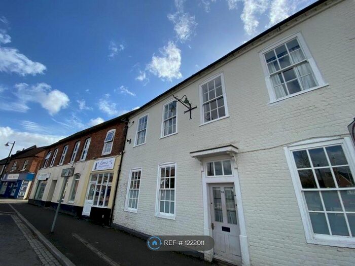 1 Bedroom Flat To Rent In Crown House, Thatcham RG19