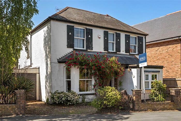 4 Bedroom Detached House For Sale In Portmore Park Road, Weybridge, Surrey, KT13