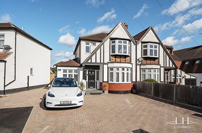 3 Bedroom Semi Detached House To Rent In Wingletye Lane, Hornchurch, RM11