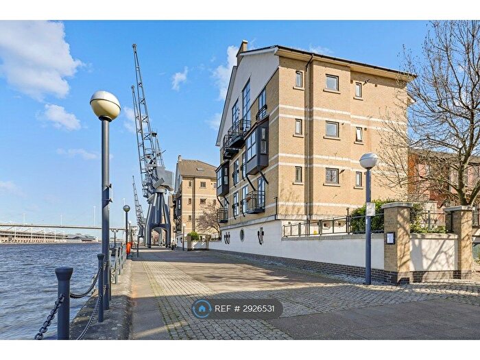 2 Bedroom Flat To Rent In Cleves House, London, E16