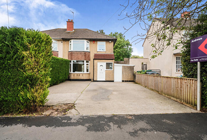 3 Bedroom Semi-Detached House For Sale In Satchfield Crescent, Bristol, BS10