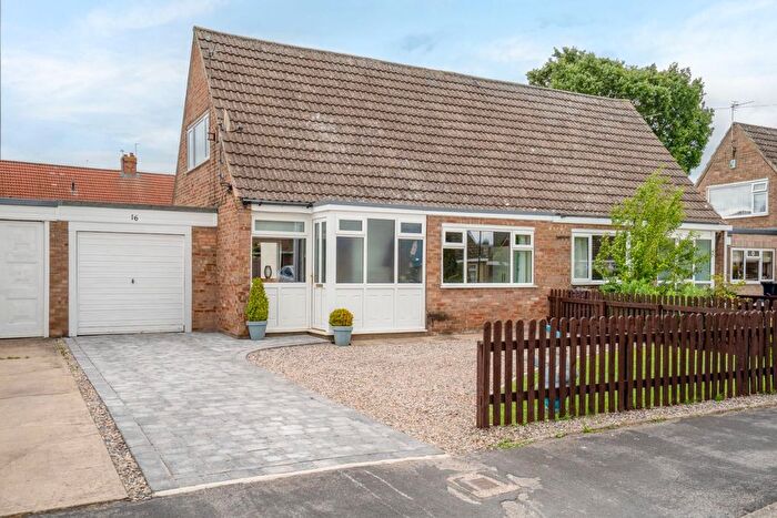 3 Bedroom Bungalow For Sale In The Limes, Stockton On The Forest, York, YO32
