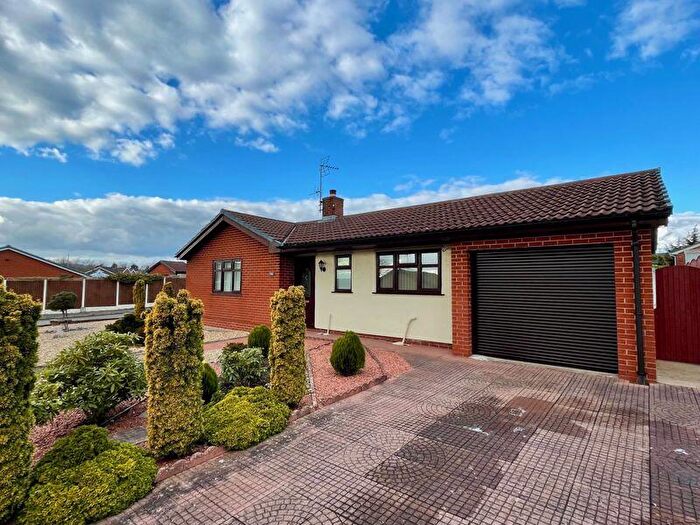 3 Bedroom Detached Bungalow For Sale In Southleigh Drive, Wrexham, LL11