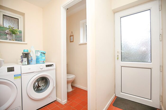 4 Bedroom Detached House For Sale In Loughshaw, Wilnecote, Tamworth, B77