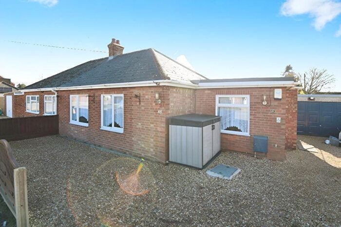 3 Bedroom Semi-Detached Bungalow For Sale In Hollycroft Road, Emneth, Wisbech, Norfolk, PE14