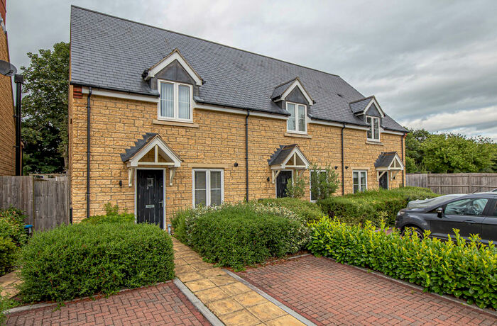 3 Bedroom End Of Terrace House To Rent In Storey Mews, Malmesbury, SN16