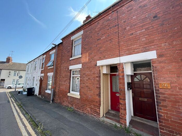 3 Bedroom Terraced House For Sale In Montague Street, Rushden, Northamptonshire, NN10