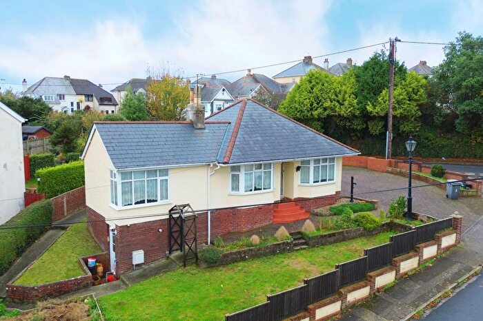 3 Bedroom Detached Bungalow For Sale In Barnfield Road, Paignton, TQ3
