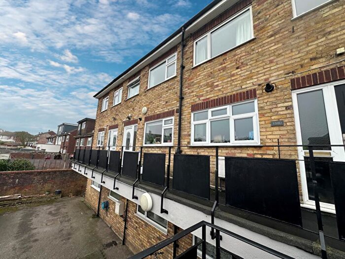 2 Bedroom Maisonette To Rent In Cromwell Road, Ware, SG12