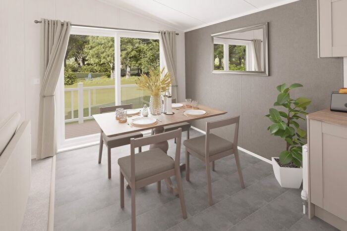 3 Bedroom Park Home For Sale In Flamingo Land, Malton, YO17