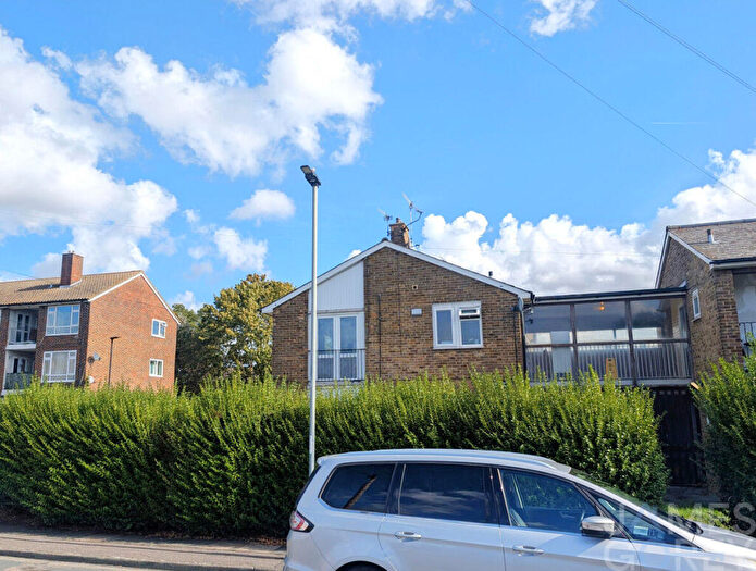 2 Bedroom Flat To Rent In Ampleforth Road, Abbey Wood, SE2