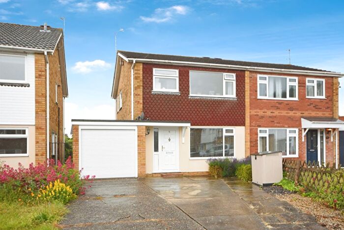 3 Bedroom Semi-Detached House For Sale In Danbury Close, Marks Tey, Colchester, CO6