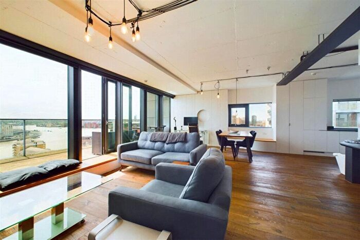 2 Bedroom Penthouse To Rent In Proton Tower, Blackwall Way, London, E14