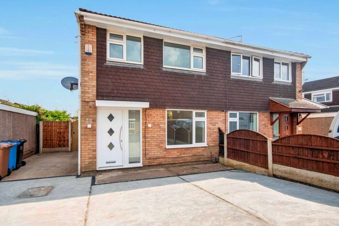 3 Bedroom Semi Detached House To Rent In Teesdale Road, Long Eaton, Nottingham, Nottinghamshire, NG10