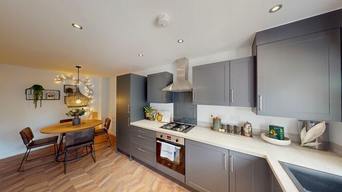 3 Bedroom End Of Terrace House For Sale In Coate, Swindon, SN3