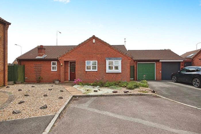 3 Bedroom Bungalow For Sale In Meadow Way, Bradley Stoke, Bristol, Gloucestershire, BS32