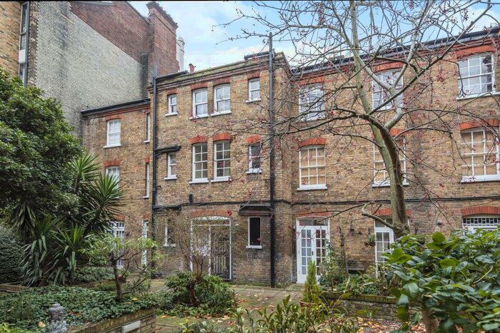 Apartment To Rent In De Walden House, St Johns Wood, NW8