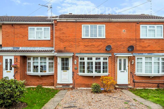 2 Bedroom Town House To Rent In Rockingham Grove, Bingham, Nottingham NG13