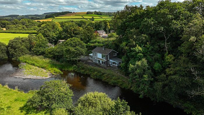 3 Bedroom Detached House For Sale In Pontydolau, Maesycrugiau, Pencader, SA39